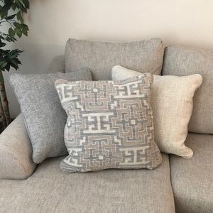 Set of 3 Throw Pillows